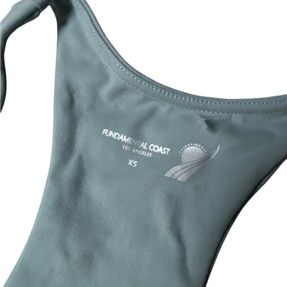 FUNDAMENTAL COAST slate blue wirefree workout yoga racerback bra size XS NWT